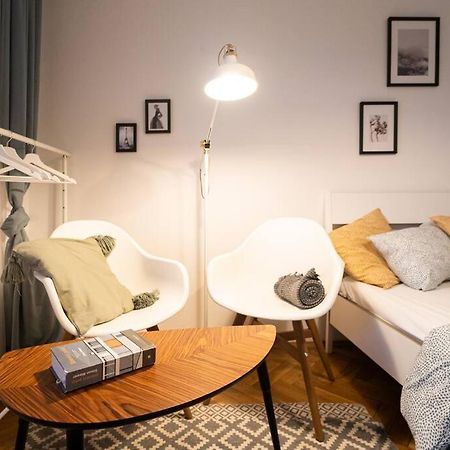 Mini Studio In Masaryk Quarter - Brno Apartment Ngoại thất bức ảnh